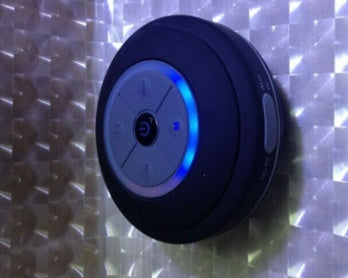 Waterproof Bluetooth Speaker Hands-Free Calling 5H Playtime 3W Output