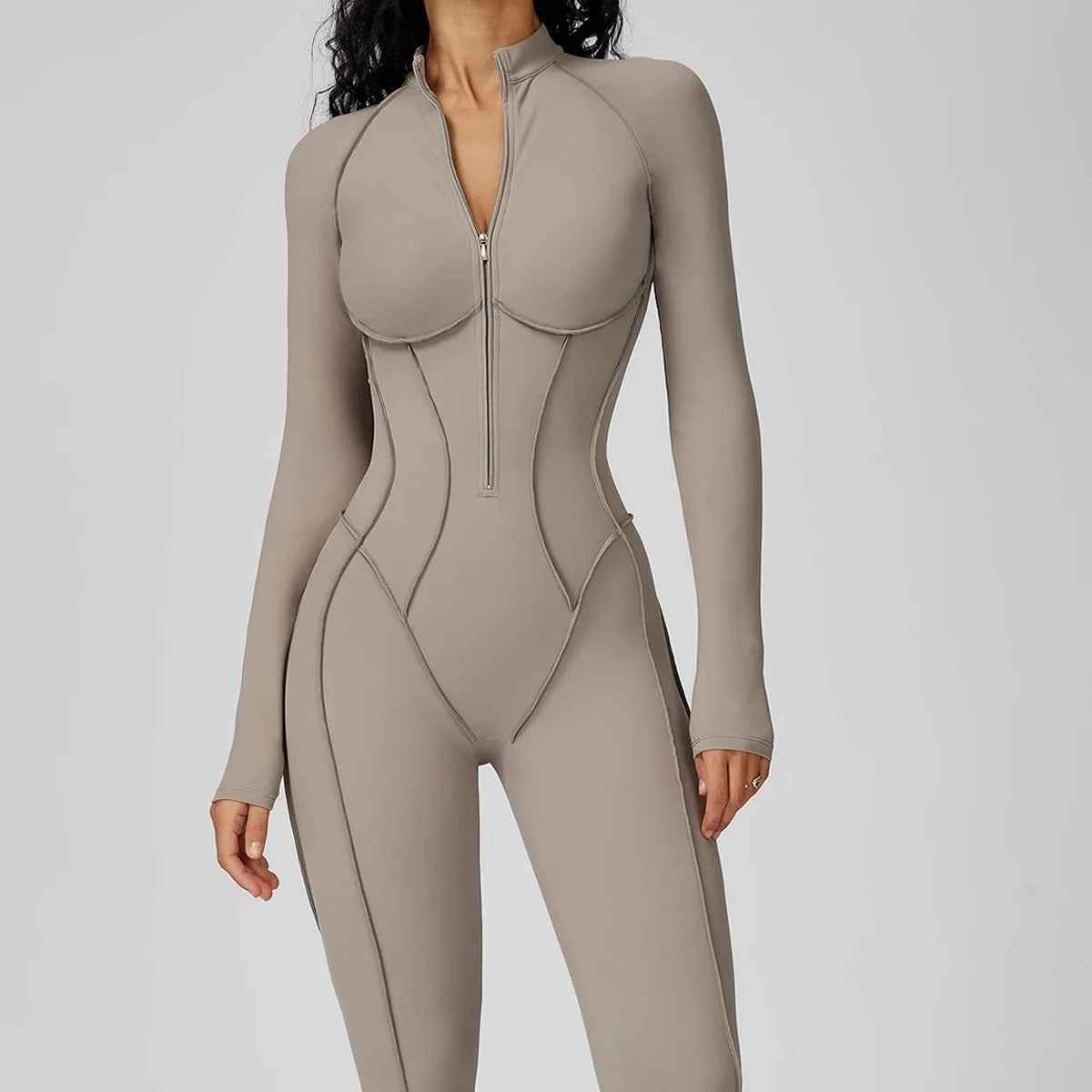 Women’s Seamless Long Sleeve Zipper Yoga Jumpsuit Slim Fit Outfit